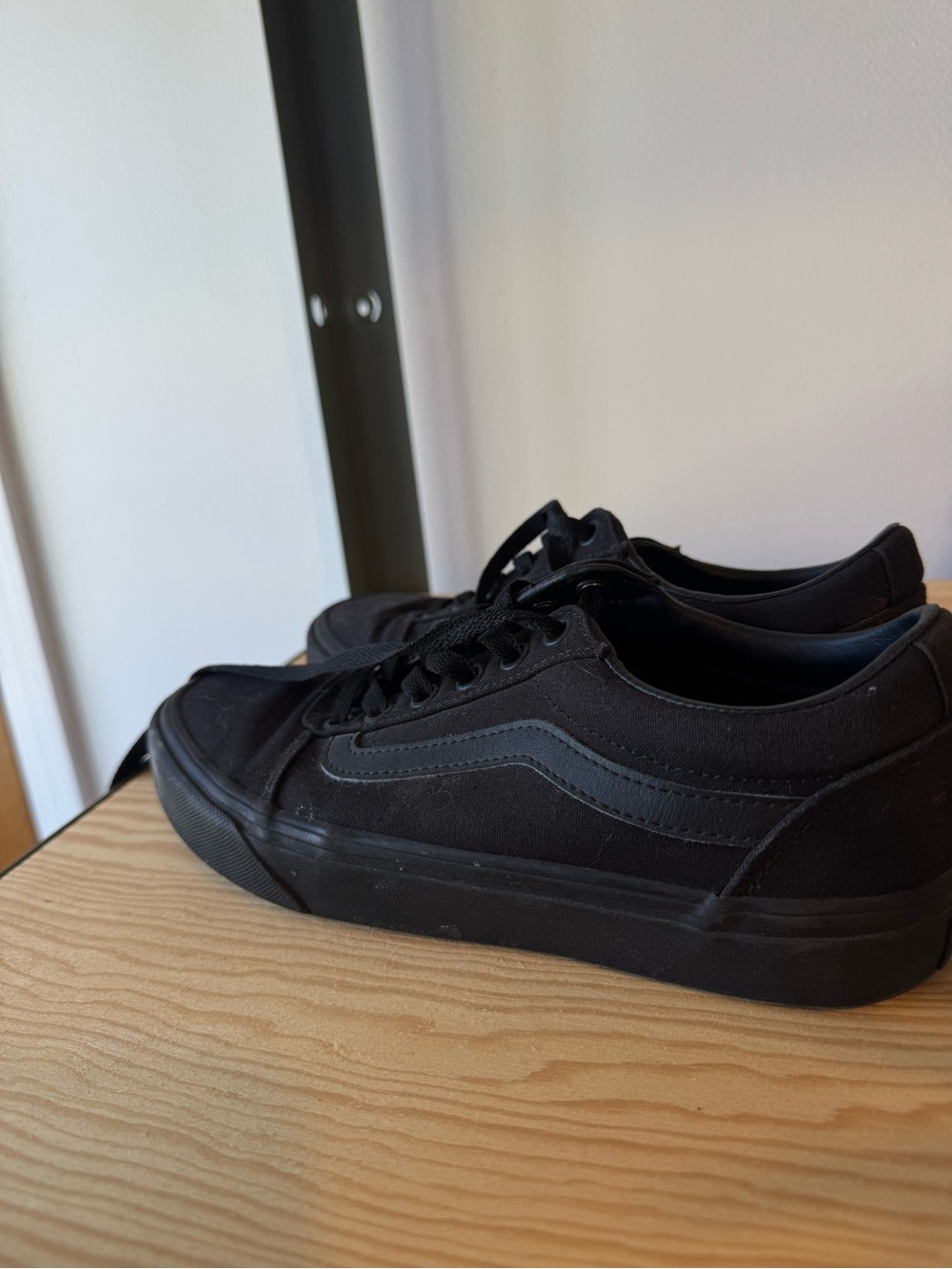 All black Vans
